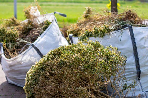 Best Construction Debris Removal  in Bellville, OH